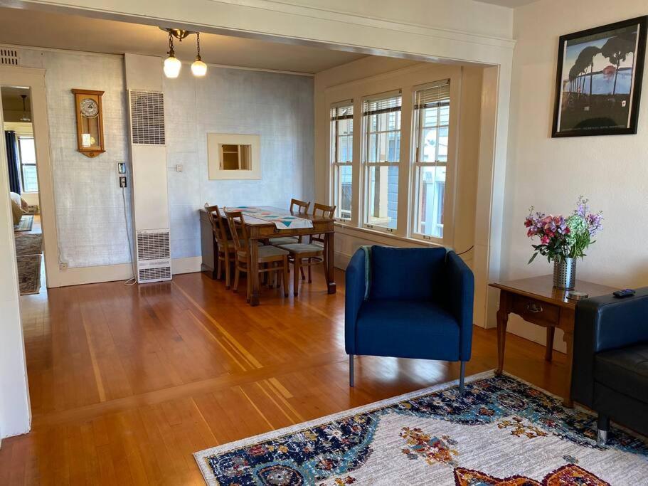 Historic Downtown Riverview Flat, No 3 Astoria Exteriér fotografie