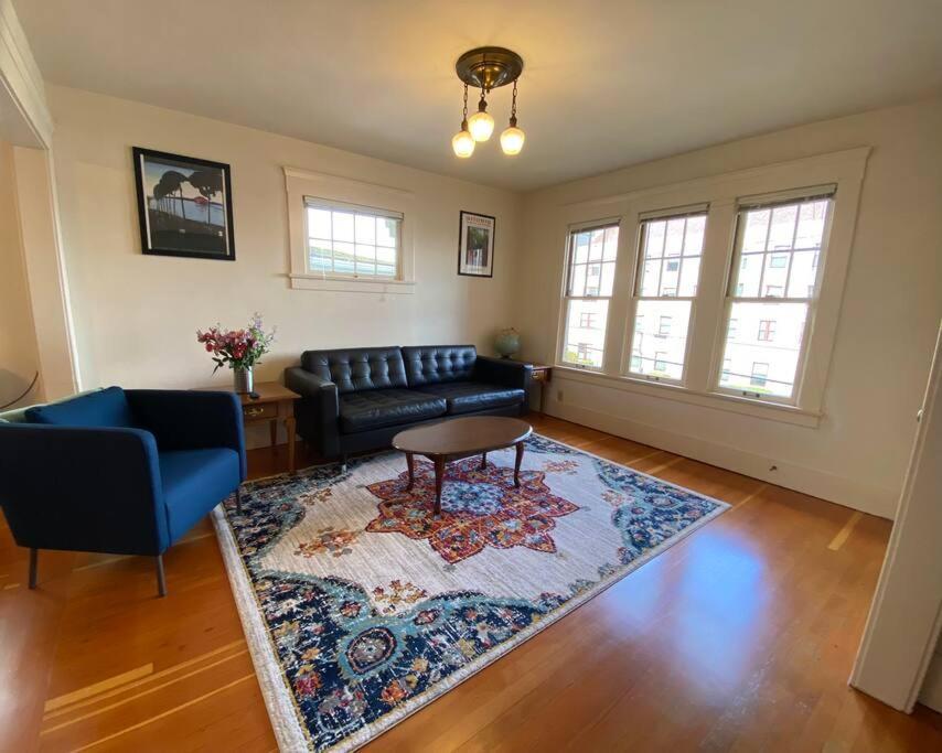 Historic Downtown Riverview Flat, No 3 Astoria Exteriér fotografie